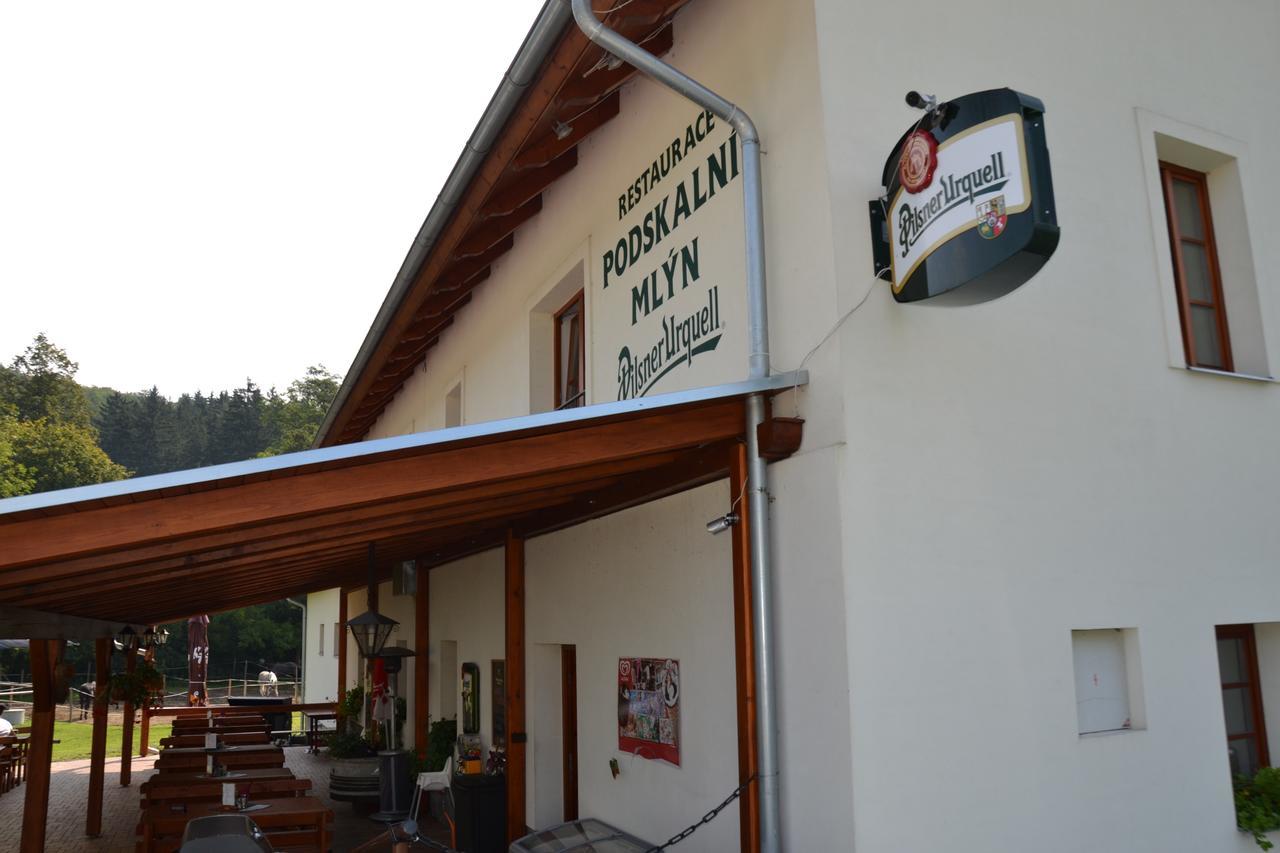 Hotel Podskalni Mlyn Ostopovice Exterior foto